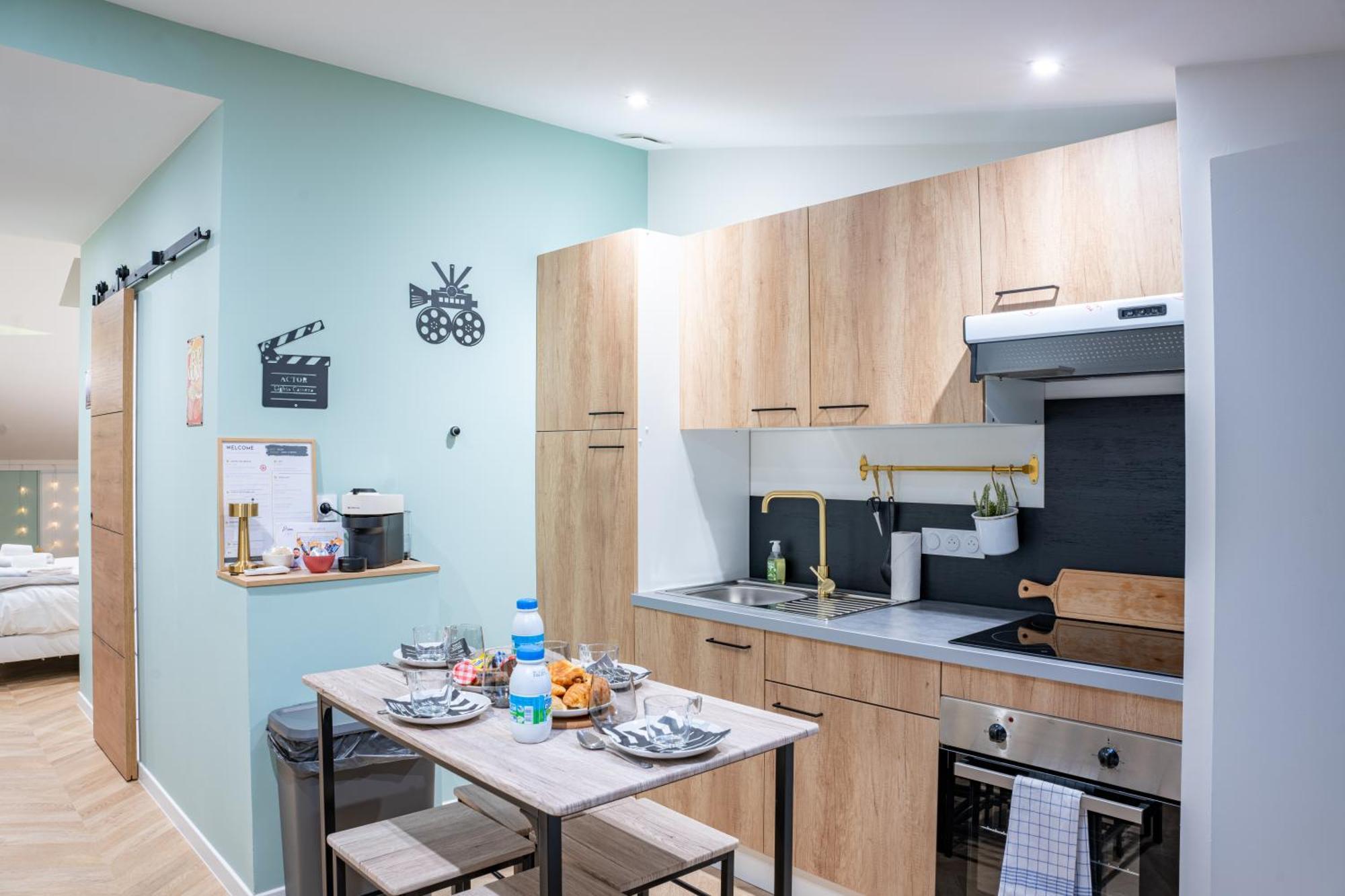 Food And Chill - Deux Appartements Hypercentre - 1 Theme Cinema - By Primo C0Nciergerie Tournus Esterno foto